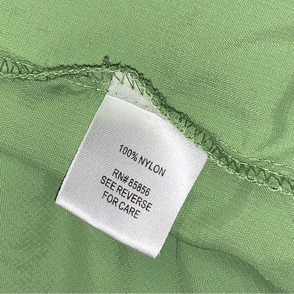 Women’s L GUIDE SERIES Green Nylon Packable Zip Front Jacket Cute Style EXC - Picture 10 of 12